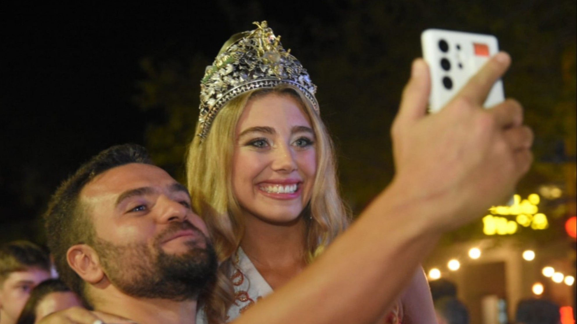 Agostina Saua, la Reina Nacional de la Vendimia, participó del aniversario de la Arístides